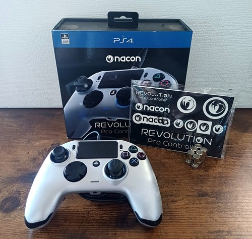 Nacon revolution pro - nacon,